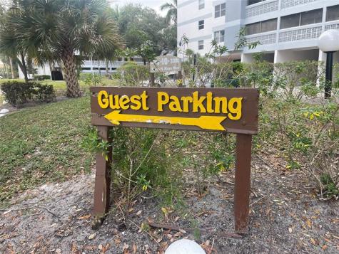 3301 Spanish Moss Te Lauderhill FL 33319