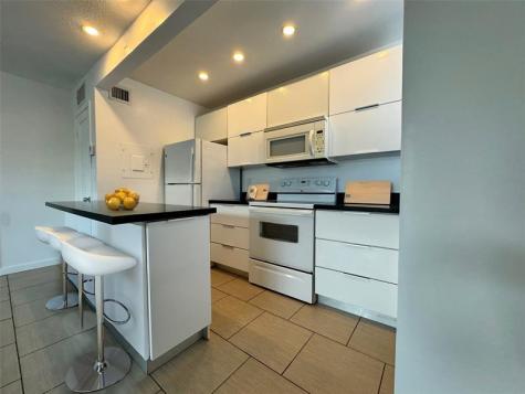 2830 NE 30th Place Fort Lauderdale FL 33306