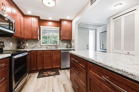 773 Jeffery Street Boca Raton FL 33487