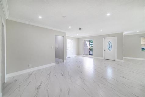 6220 SW 9th Court North Lauderdale FL 33068