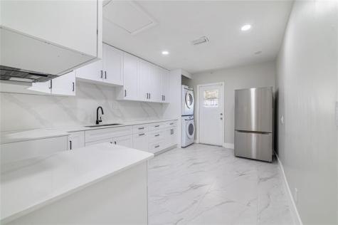 6220 SW 9th Court North Lauderdale FL 33068