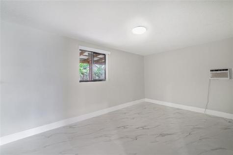 6220 SW 9th Court North Lauderdale FL 33068