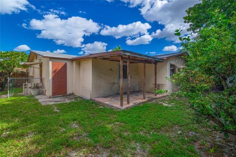 6220 SW 9th Court North Lauderdale FL 33068