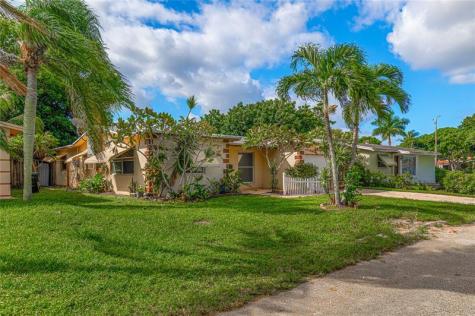 6220 SW 9th Court North Lauderdale FL 33068