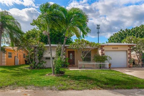 6220 SW 9th Court North Lauderdale FL 33068