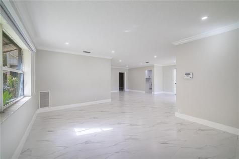 6220 SW 9th Court North Lauderdale FL 33068