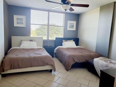 120 Royal Park Drive Oakland Park FL 33309