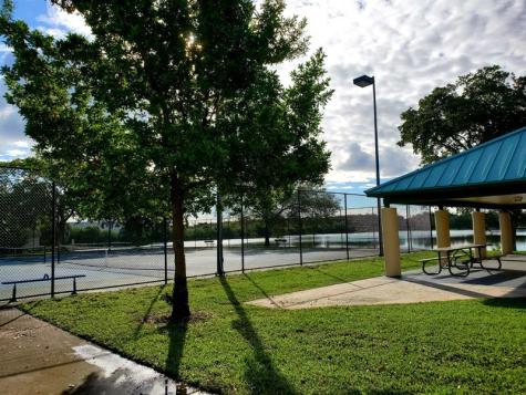 120 Royal Park Drive Oakland Park FL 33309