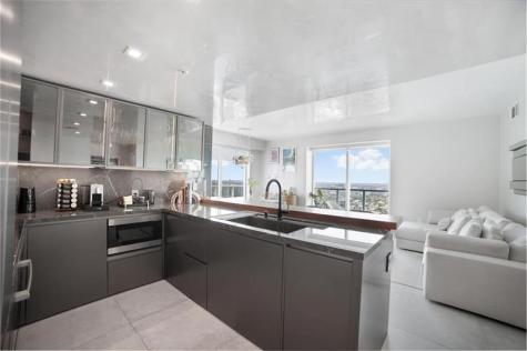 1900 N Bayshore Drive Miami FL 33132