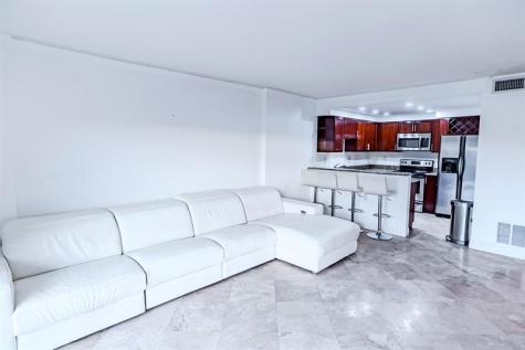 2900 NE 30th Street Fort Lauderdale FL 33306