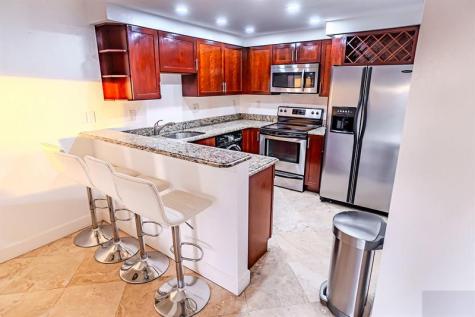 2900 NE 30th Street Fort Lauderdale FL 33306