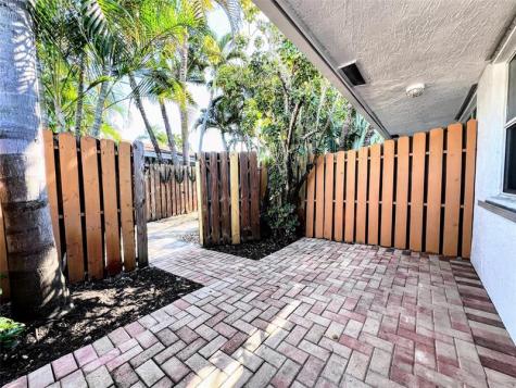 758 NE 13th Court Fort Lauderdale FL 33304