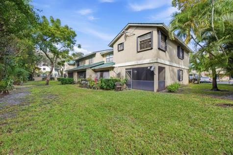 454 Westree Lane Plantation FL 33324