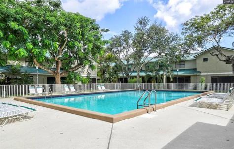 454 Westree Lane Plantation FL 33324