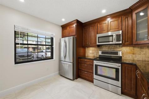 454 Westree Lane Plantation FL 33324