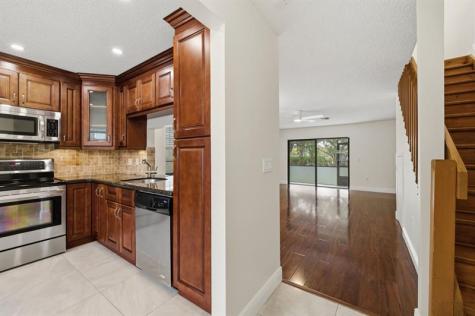 454 Westree Lane Plantation FL 33324