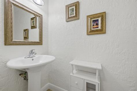 454 Westree Lane Plantation FL 33324