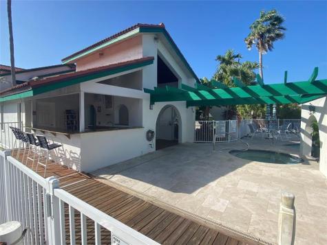 2286 Anchorage Lane Naples FL 34104