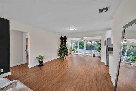 5708 NW 24th Street Margate FL 33063