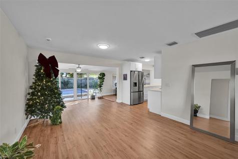 5708 NW 24th Street Margate FL 33063