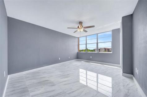 1100 Saint Charles Place Pembroke Pines FL 33026