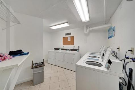 1100 Saint Charles Place Pembroke Pines FL 33026