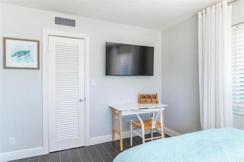 2791 NE 9th Court Pompano Beach FL 33062