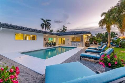 2791 NE 9th Court Pompano Beach FL 33062