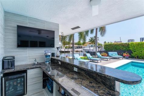 2791 NE 9th Court Pompano Beach FL 33062