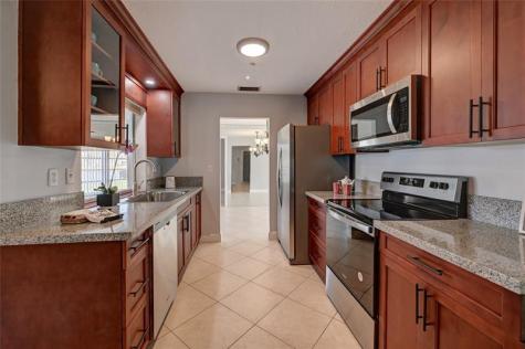 9807 NW 67th Court Tamarac FL 33321