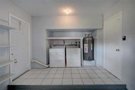9807 NW 67th Court Tamarac FL 33321