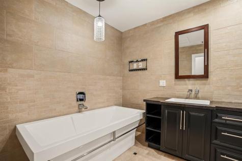 4215 Roosevelt Street Hollywood FL 33021