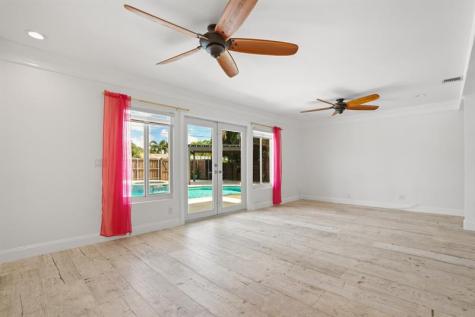 4215 Roosevelt Street Hollywood FL 33021