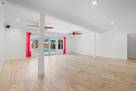 4215 Roosevelt Street Hollywood FL 33021