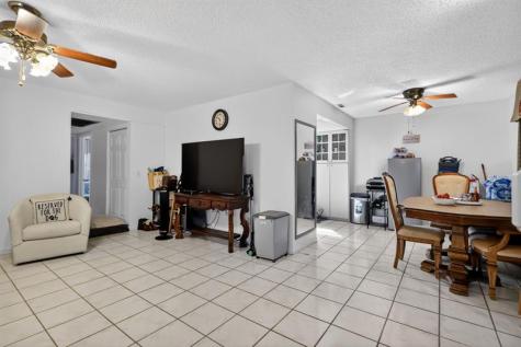 101 SW 132nd Way Hollywood FL 33027