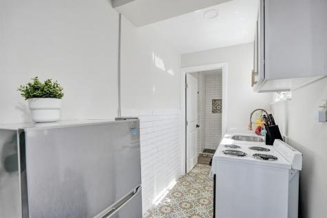 8047 NW 1st Place Miami FL 33150