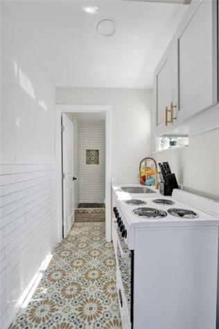 8047 NW 1st Place Miami FL 33150