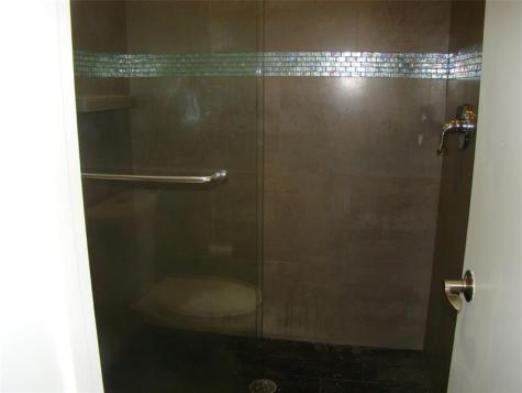 2588 N Carambola Circle N. Coconut Creek FL 33066