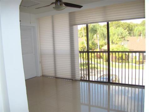 2588 N Carambola Circle N. Coconut Creek FL 33066