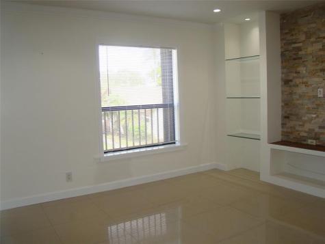 2588 N Carambola Circle N. Coconut Creek FL 33066