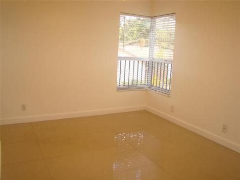2588 N Carambola Circle N. Coconut Creek FL 33066