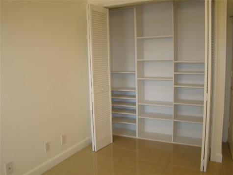 2588 N Carambola Circle N. Coconut Creek FL 33066