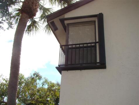 2588 N Carambola Circle N. Coconut Creek FL 33066