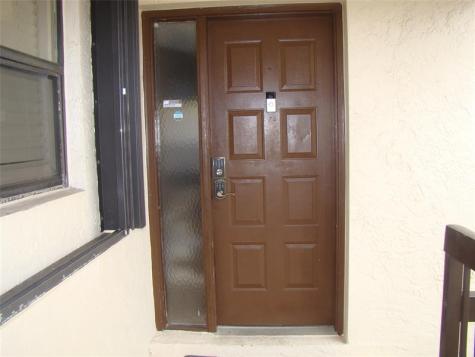 2588 N Carambola Circle N. Coconut Creek FL 33066