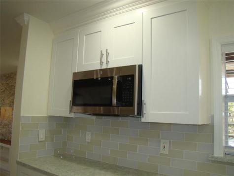 2588 N Carambola Circle N. Coconut Creek FL 33066