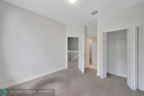17624 SW 149th Place Miami FL 33187