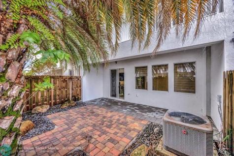 17624 SW 149th Place Miami FL 33187