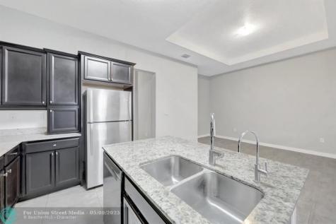 17624 SW 149th Place Miami FL 33187