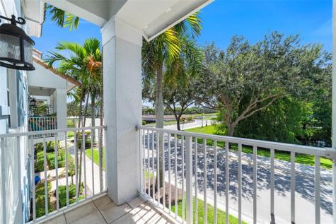 1323 Via De Pepi Boynton Beach FL 33426