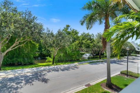 1323 Via De Pepi Boynton Beach FL 33426